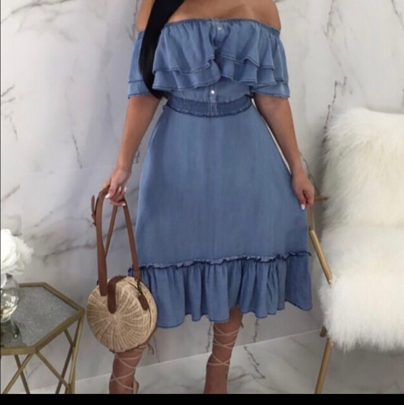 🌟Last one 🌟Blue Denim Dress - Picture 3 of 3